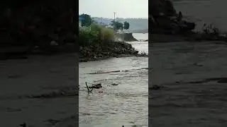 Jembatan dan Rumah Roboh, Kejadian di Amurang