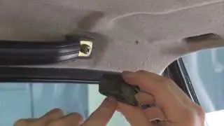 ВАЗ 2115 Как снять обшивку потолка!