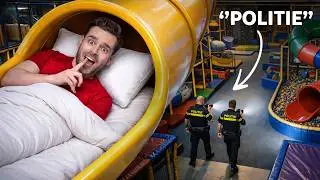 Secretly Spending the Night In A Play Paradise! (Breaking In)