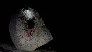 Father's Day (V5) - Tall Beta: Lake Tahoe Bouldering [Pfiff]