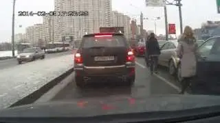 ДТП Блондинка забыла про тормоз