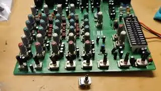 Mezza riparazione mixer Yamaha MG 8/2FX