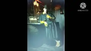 Janus's in a skirt!💛🐍Thomas's Twitter