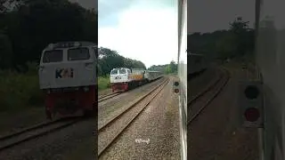 Kereta Api Argo Parahyangan #keretaapi #train #daop2