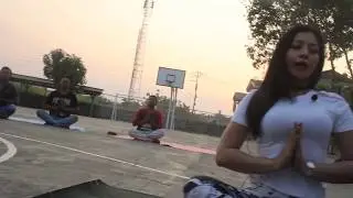 CANTIK dan HOTT... begini cantik nya instruktur Senam YOGA,,