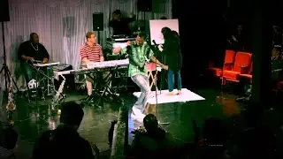 Quincy Whetstone performing 