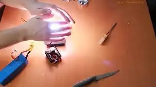Лайвхак Мощный фонарь своими руками