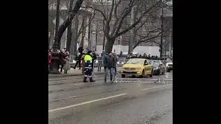 Нападение на сотрудника ДПС на Сенатской площади, Санкт петербург