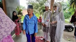 lewat hp kutemukan jodohku