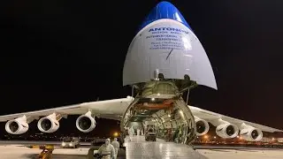 Antonov An-225 Mriya close lookup 