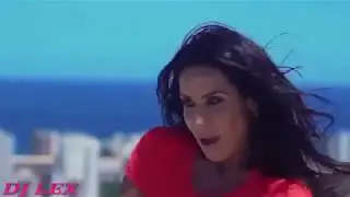 PARANGOLÉ - SHEILA CARVALHO & SHEILA MELLO - (ABAIXA QUE É TIRO)