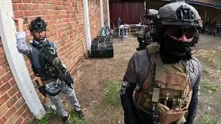 CQB 8-MAN TEAM DEMONSTRATION