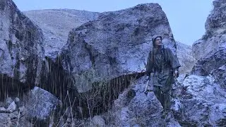 Surviving Rain and Thunderstorms | Building a Safe Shelter Under a Giant Rock with a Fireplace.
