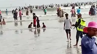 Old Digha is very crowded,