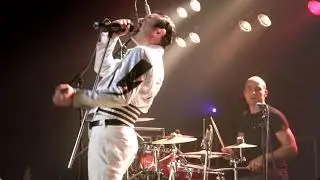 One Night of Queen Performed By Gary Mullen & The Works