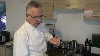 How to make raisin bread with the Panasonic bread maker - ZB2512. The Crazy Chef