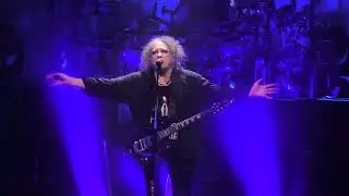 4K - The Walk - The Cure - Padova 2022