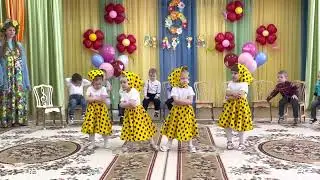 Танец Матрёшек в первой младшей группе