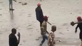 Crazy scene at Iyana Iba. Fight between two rival NURTW, Lagos