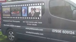Andy Barnes Event photographer printsonsite.com sales station trailer