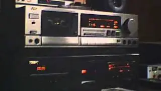JVC TD-V 1010 STEREO CASSETTE DECK (ZORAN MIKESKI)2 PLAYING