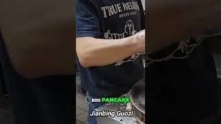 What's Inside This Jiang Bing Crepe Sandwich from Flushing NY, New World Mall