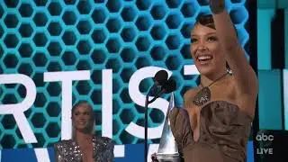 Doja Cat Wins New Artist of the Year  - AMAs 2020