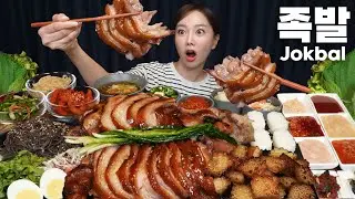 반찬만 18가지 ! 미소가 잠든 사이 몰래 즐기는 족발 한상세트😍 Braised Pig's Trotters Jokbal Korean Food Mukbang ASMR Ssoyoung