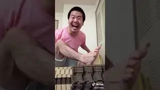 Ludi kinez se UDARA *hahaha*