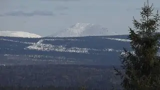 Вид на Уральские горы с п. Вая Красновишерск.