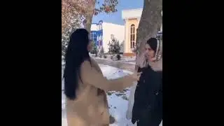 Узбчка танцует