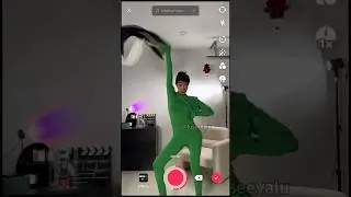 The green suit looks good on me hahahaha