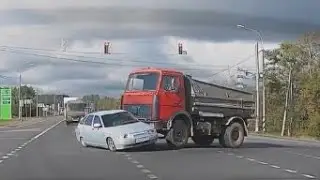 Total Idiots on the Road and at Work - 116