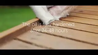 Treatment of outdoor table with WOCA Exterior Deep Cleaner and Exterior Wood Oil