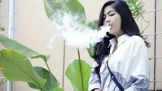 VAPE Tricks: Si Cantik Jago NgeVAPE - VAPORIZER