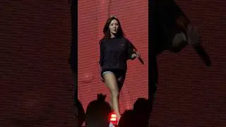 Hwasa Fancon Tour [Twits] in Singapore (화사 팬콘서트 투어) — Encore "Maria"
