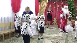 Игра с Дедом Морозом  в яслях на новогоднем утреннике 2018 .Чудный телефончик. Муз.  рук  Максюта ГВ