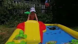 Лето/Развлечения в бассейне🌞😜/Игры с водой