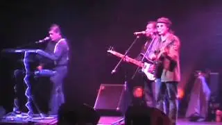 Just Like Starting Over, John Leo and London Town (Teatro Metropolitan, DF)