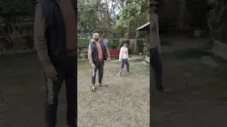 Dancing on Srivalli with dad #Pushpa #Srivalli #Shorts #Fun #Masti #Enjoy