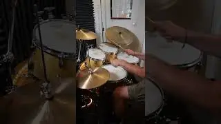 Double stroke roll around the drums #drums #rudiments #drumming #doublestrokeroll