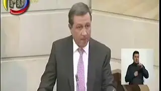 Senador Ernesto Macias pone en su sitio a claudia lopez
