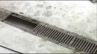 Прочистка бетонных водоотводных лотков