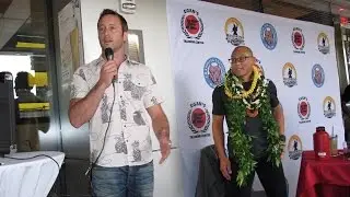 Alex O'Loughlin at  Egan's Inoue's  book signing