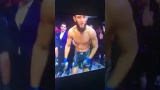Выход Хамзата Чимаева на UFC294 #trending #ufc #youtubeshorts #ufc294