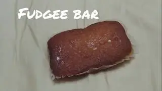 Eating Filipino version of Twinkie (Fudgee Barr) Relaxing video