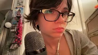 ASMR mouth sounds (tongue swirls and kisses)￼