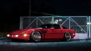 Static Corvette | Retrowave Run | 4K |