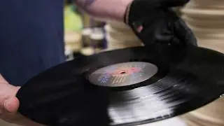 Wisconsin Life | At Waxxy Poodle, vinyl records spin back to life