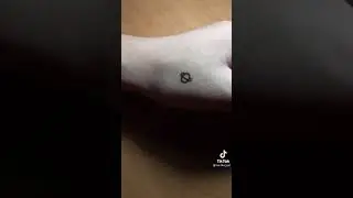 Cara buat tatto pakai eyeliner